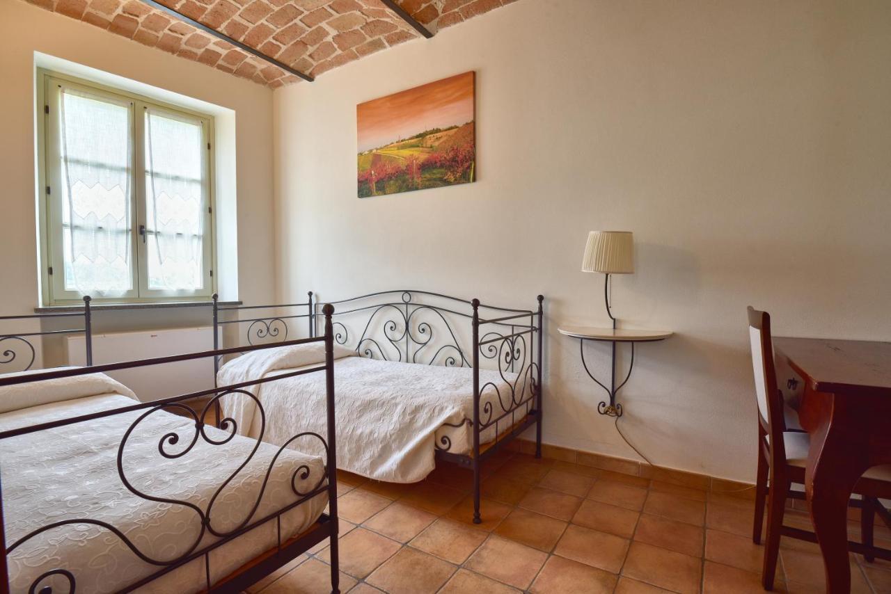 Agriturismo Podere La Piazza Costigliole d'Asti Eksteriør bilde