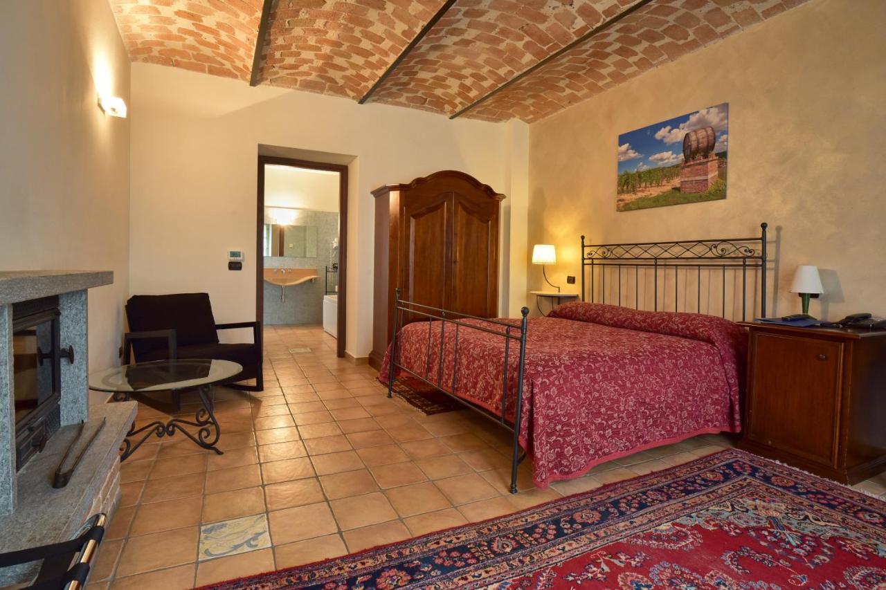 Agriturismo Podere La Piazza Costigliole d'Asti Eksteriør bilde