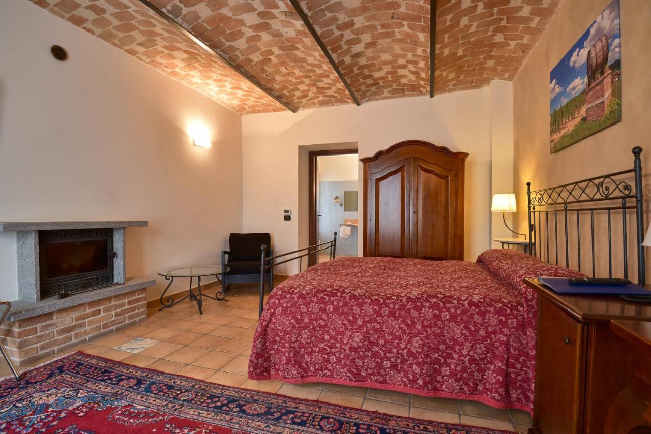 Agriturismo Podere La Piazza Costigliole d'Asti Eksteriør bilde