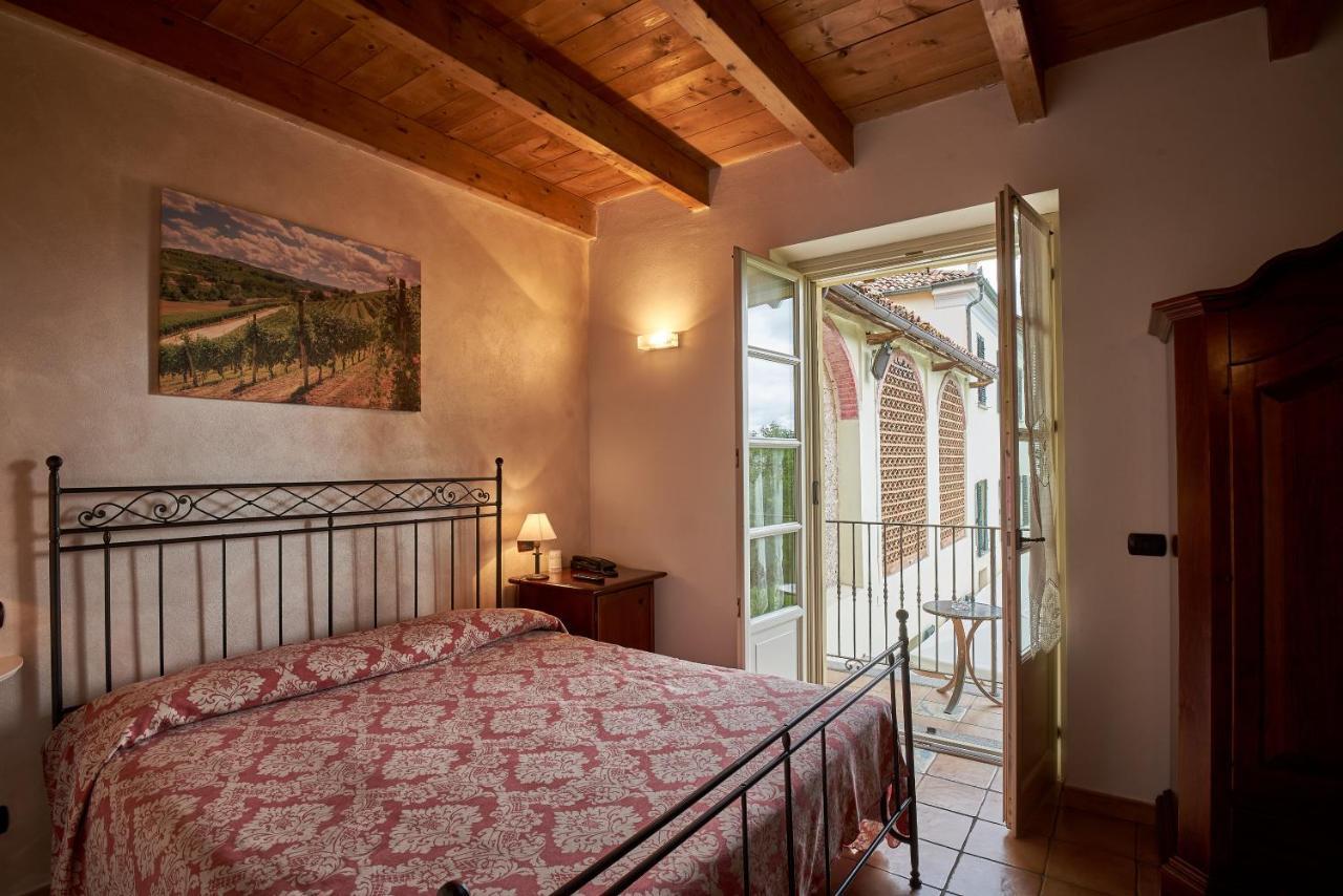 Agriturismo Podere La Piazza Costigliole d'Asti Eksteriør bilde