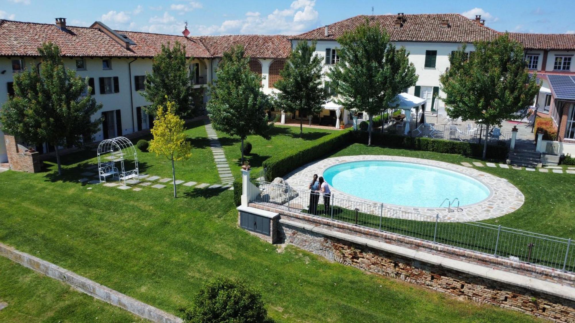 Agriturismo Podere La Piazza Costigliole d'Asti Eksteriør bilde