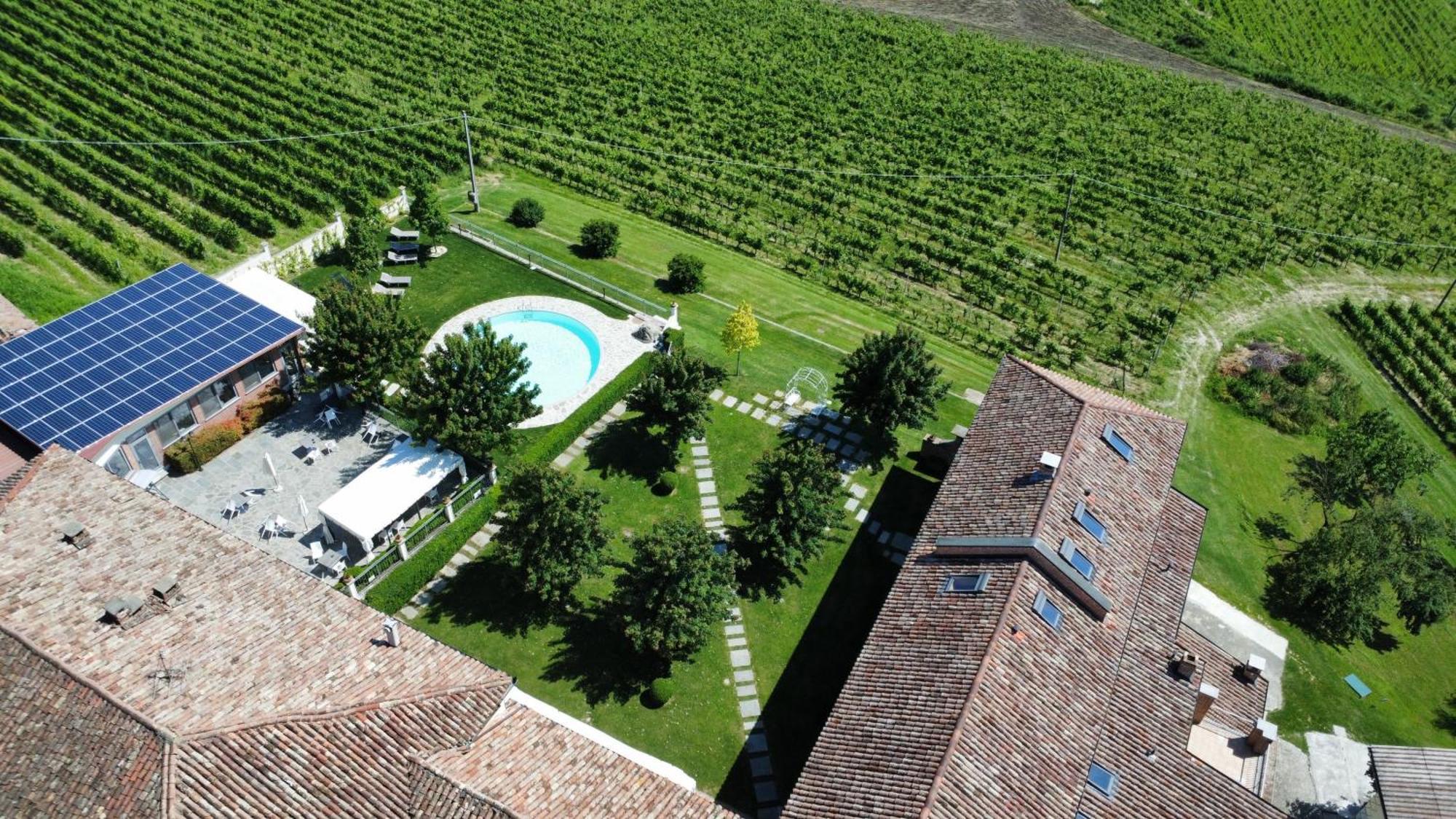 Agriturismo Podere La Piazza Costigliole d'Asti Eksteriør bilde