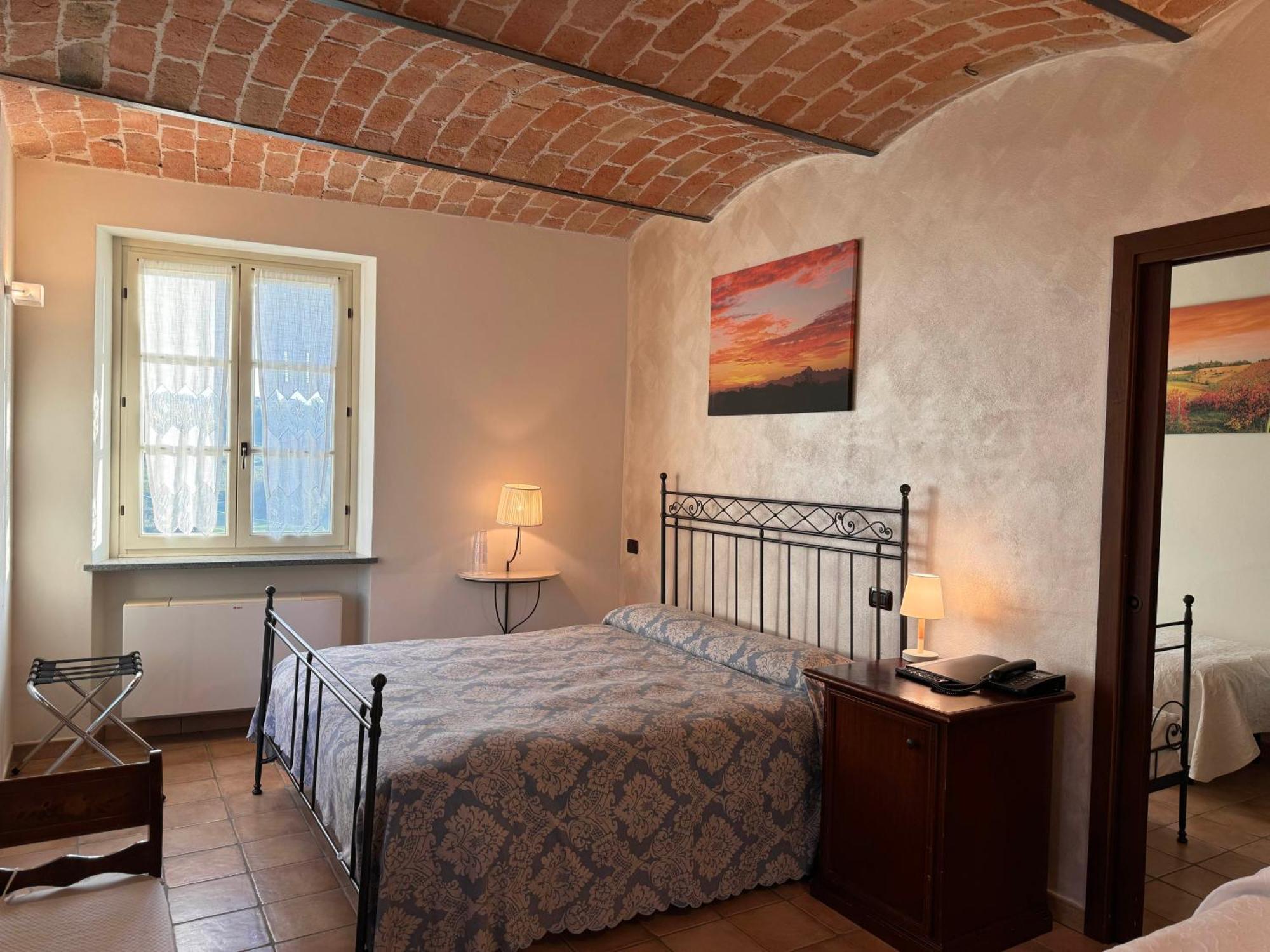 Agriturismo Podere La Piazza Costigliole d'Asti Eksteriør bilde