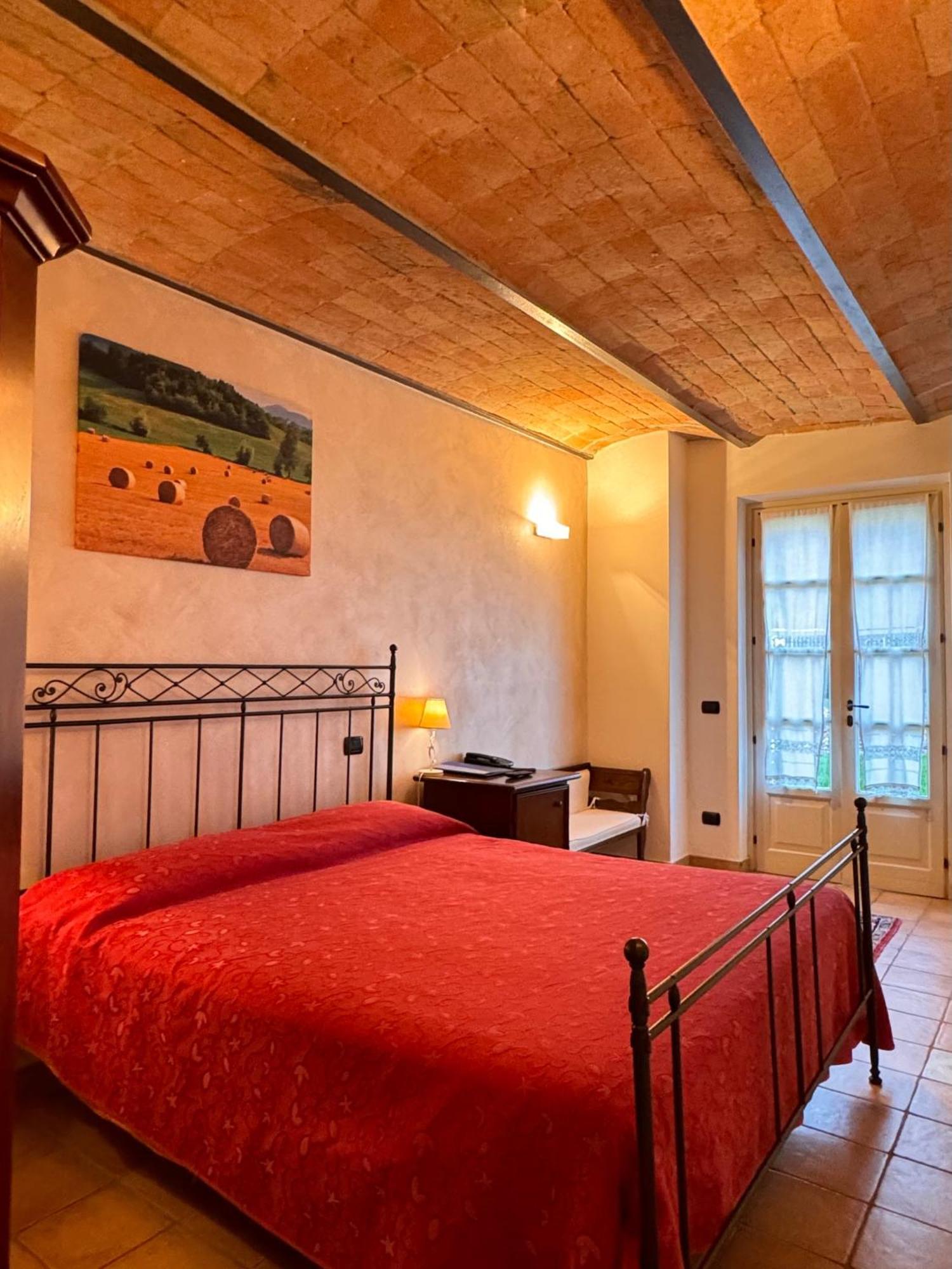 Agriturismo Podere La Piazza Costigliole d'Asti Eksteriør bilde