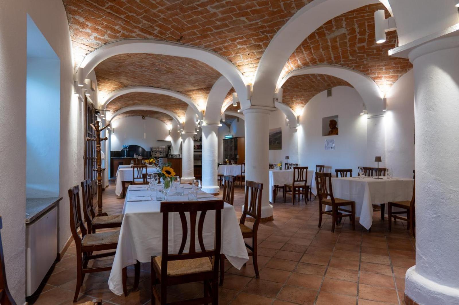 Agriturismo Podere La Piazza Costigliole d'Asti Eksteriør bilde